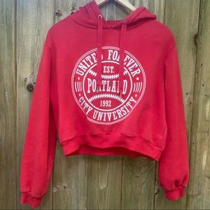 🌹4/16🌹HM Red cropped graphic hoodie